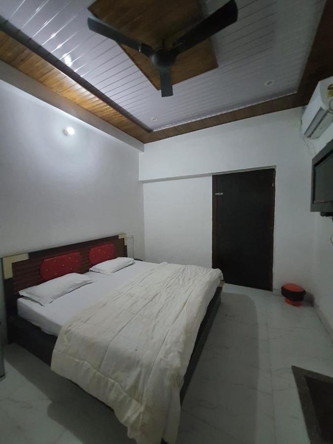 Oyo 83936 Chaudhary Guest House Bulandshahr 외부 사진