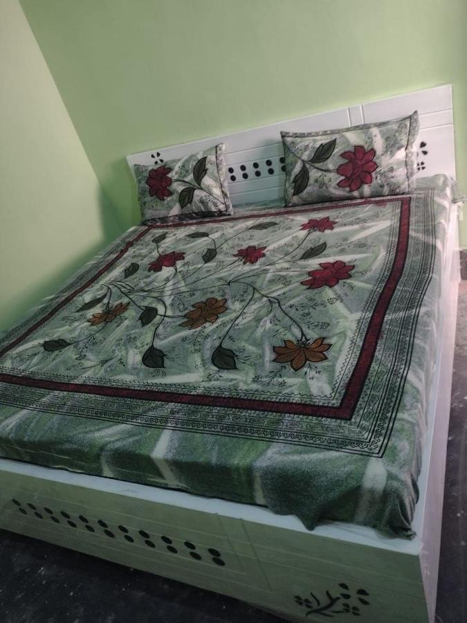 Oyo 83936 Chaudhary Guest House Bulandshahr 외부 사진