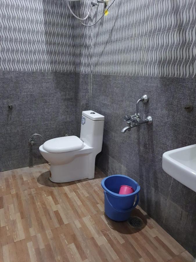 Oyo 83936 Chaudhary Guest House Bulandshahr 외부 사진